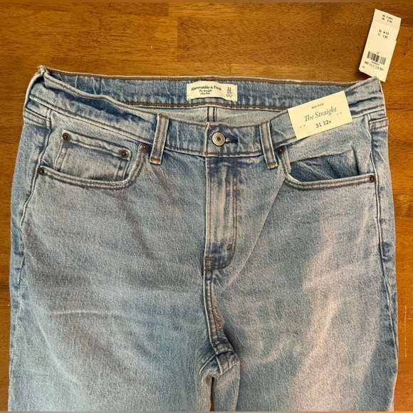 Abercrombie & Fitch Mid Rise Straight Jeans 12 32 - Picture 6 of 8
